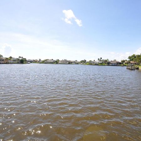 Sunset Bay Beautiful Pool Home - Bring Your Boat Or Jet Ski - Canal With Dock- Sleeps 10 - 4 Bd Palm Coast Exterior foto