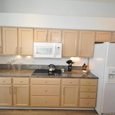 Sunset Bay Beautiful Pool Home - Bring Your Boat Or Jet Ski - Canal With Dock- Sleeps 10 - 4 Bd Palm Coast Exterior foto