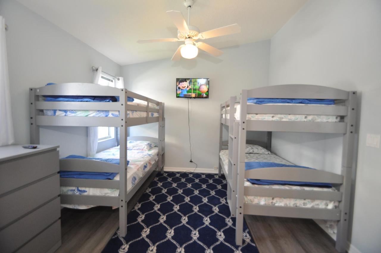 Sunset Bay Beautiful Pool Home - Bring Your Boat Or Jet Ski - Canal With Dock- Sleeps 10 - 4 Bd Palm Coast Exterior foto